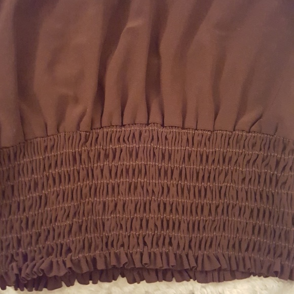 Low Cut Print Top - Picture 4 of 5